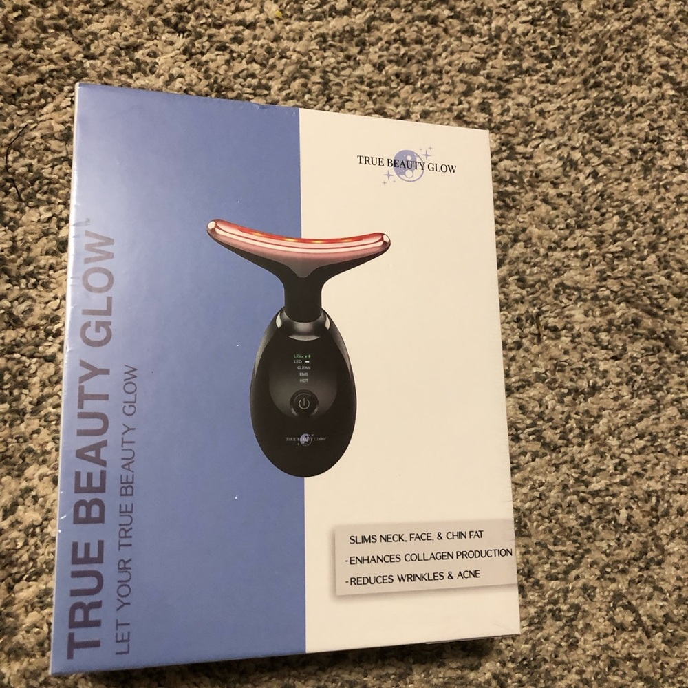 Black Facial Cleansing Tool